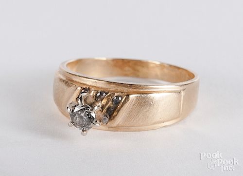14K yellow gold and diamond ring, size 9, 2.4 dwt.