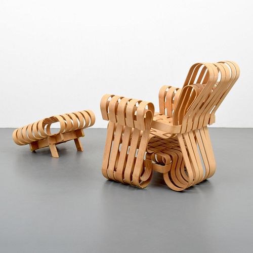 Frank Gehry POWER PLAY Lounge Chair & Ottoman