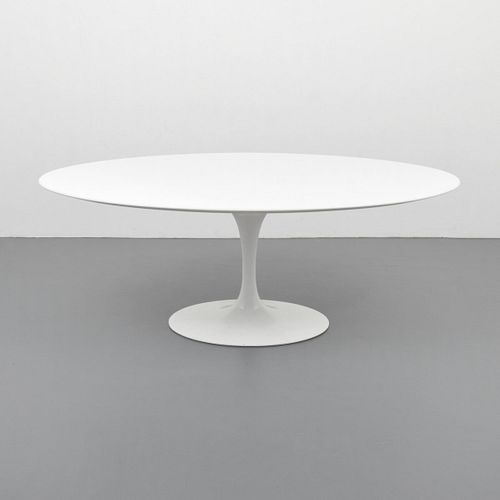 Large Eero Saarinen TULIP Dining Table