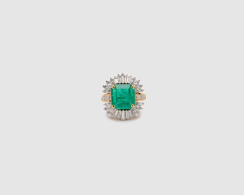 18K Gold, Emerald, and Diamond Ring