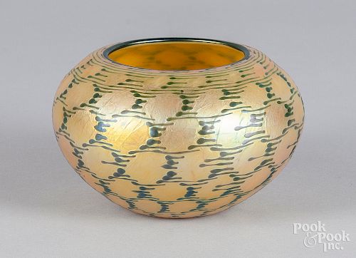 Lundberg Studios art glass bowl