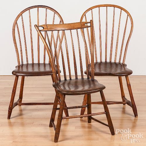 Two Delaware Valley bowback Windsor chairs