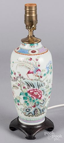 Chinese famille rose porcelain table lamp