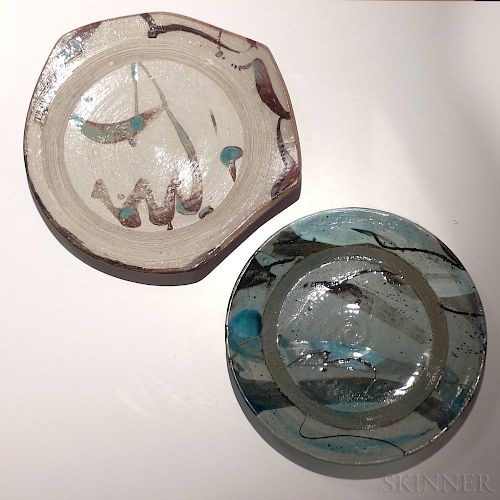 Two Makoto Yabe (1947-2005) Studio Pottery Plates