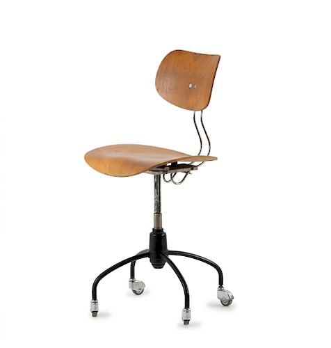 SE 40 R' desk chair, 1953/54