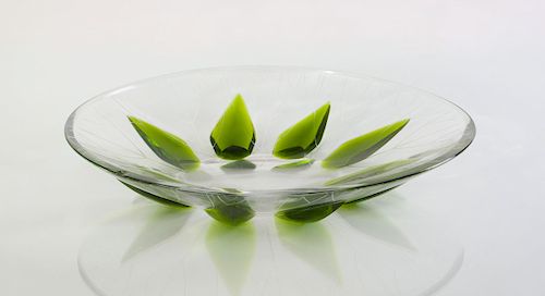 LALIQUE OVAL GLASS BOWL WITH LEAF DESIGN