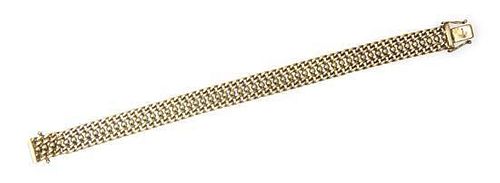 A 14 Karat Yellow Gold Link Bracelet, 15.20 dwts.
