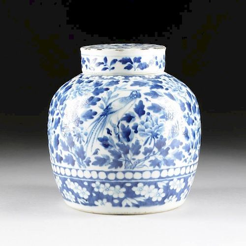 A CHINESE BLUE AND WHITE PORCELAIN LIDDED GINGER JAR, BLUE SIX CHARACTER SQUARE SEAL MARK, LATE 19TH/EARLY 20TH CENTURY,