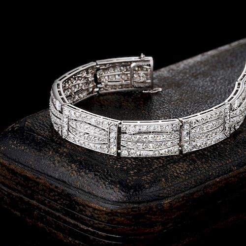 Chaumet Art Deco Platinum Diamond Bracelet, French