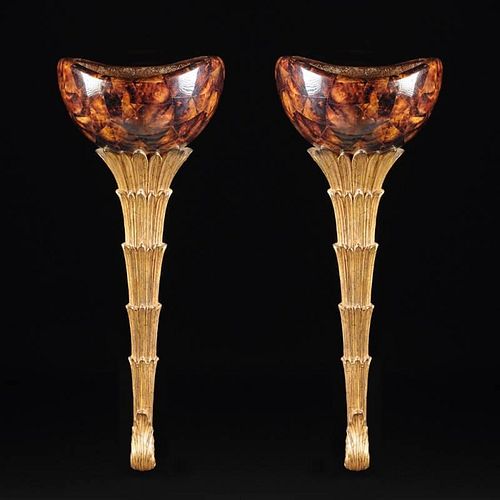 A PAIR OF HOLLYWOOD REGENCY STYLE PARCEL GILT AND FAUX TORTOISESHELL DECORATED WALL SCONCES, MODERN,