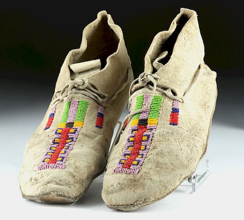 1950's Crow Indian Beaded Moccasins (pr)