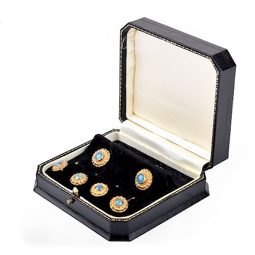 Man's Vintage Black Opal and 18 Karat Yellow Gold Six (6) Piece Dress Shirt Set Including Cufflinks and Four (4) Shirt Studs. Stamped 18K and Maker's 