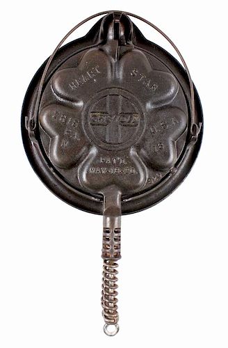 Griswold Heart-Star No. 18 Waffle Iron-Low Base