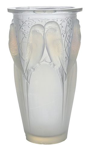 Rene Lalique Huit Perruches Vase