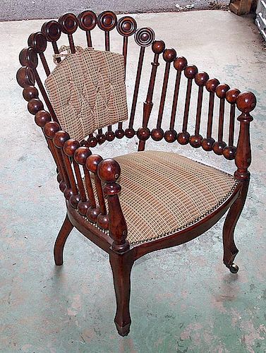 Huntziner Parlor Chair