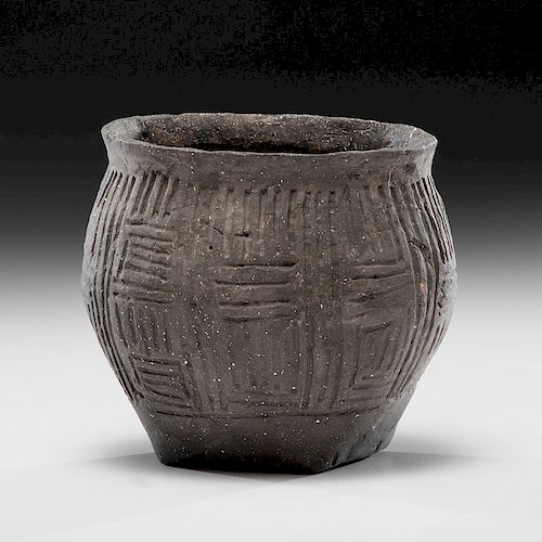 A Hopewell Incised Pot
