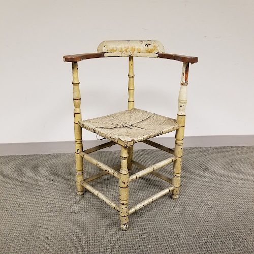 Queen Anne White-painted Maple Corner Chair