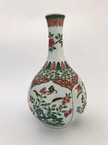 Chinese Hand Painted Porcelain Butterfly Vase.