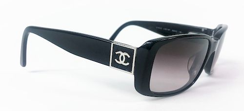 Chanel 5115-Q Black/Chrome CC Logo Sunglasses