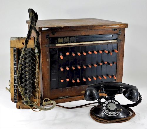 Western Electric Wood Case Cordless Switchboard