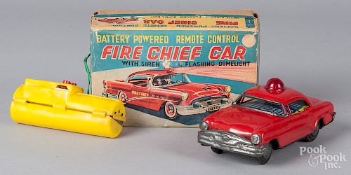 Marx battery operated tin litho Fire Chief Car