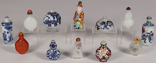 12 CHINESE SNUFF BOTTLES