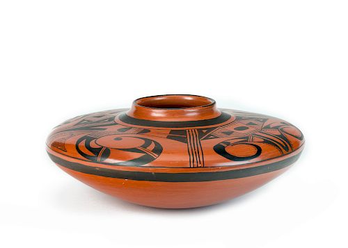 Garnet Pavatea, Hopi (1915-1981), Black-on-Red Pot