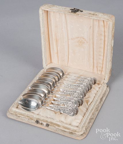 Cased set of Hamilton & Diesinger sterling spoons