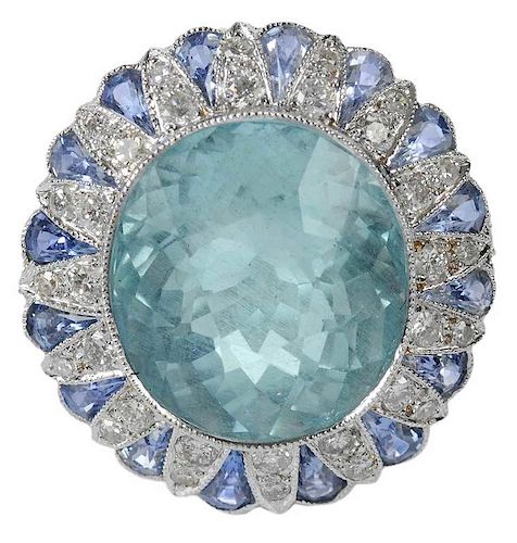 18kt. Aquamarine & Diamond Ring