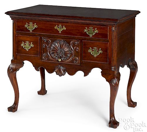 Pennsylvania Chippendale dressing table