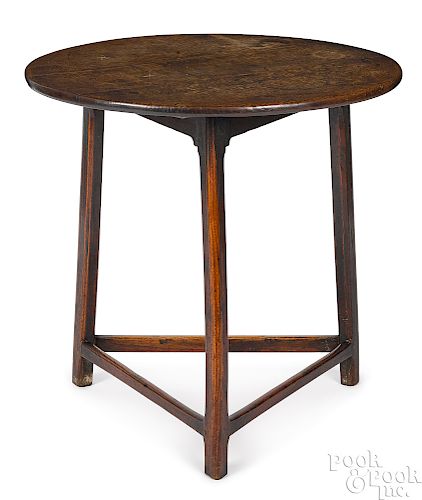 Georgian yewwood tap table