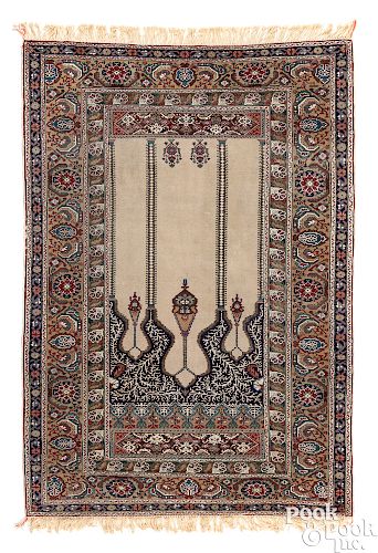 Semi-antique Turkish prayer rug