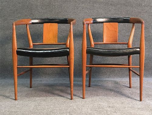 PR OF MID CENTURY MODERN CHAIRS W/ LEATHER SEATS