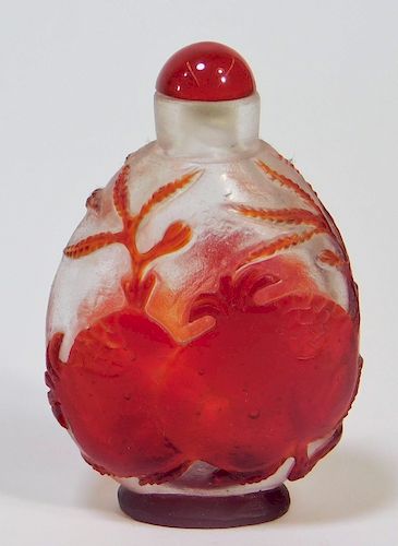 Chinese Peking Glass Pomegranate Snuff Bottle