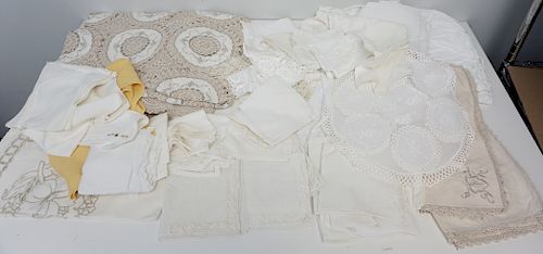 LARGE COLLECTION LINENS