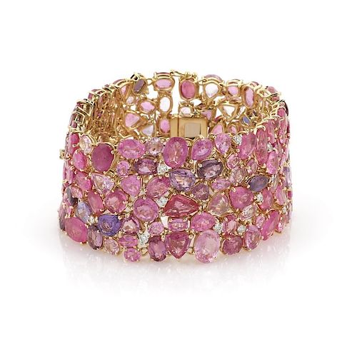 151 Carats Pink Sapphire Diamond 18k Gold Bracelet