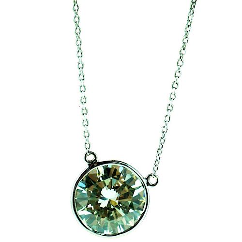 4.85 Carat Bezel Set Diamond Necklace. VS1/L