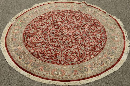 Round Oriental rug, dia. 8'.