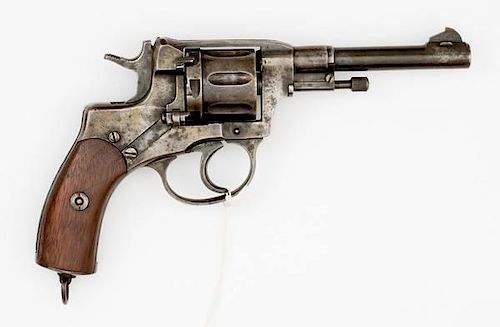 **Russian Model 1895 Nagant Military Revolver 