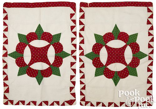 Pair of patchwork star variant pillow shams