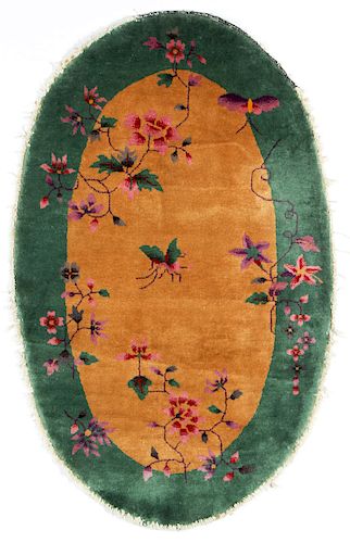 Chinese Art Deco Oval Rug, Early 20th C: 3' x 4'10''