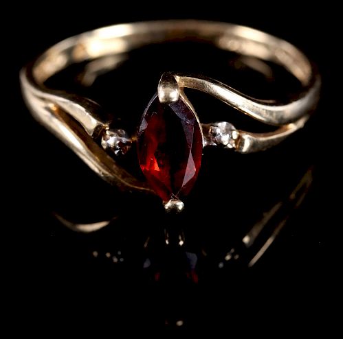10 Karat Gold & Amber Art Deco Style Ring
