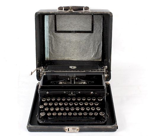 Royal Typewriter Model O Portable Writer C. 1936