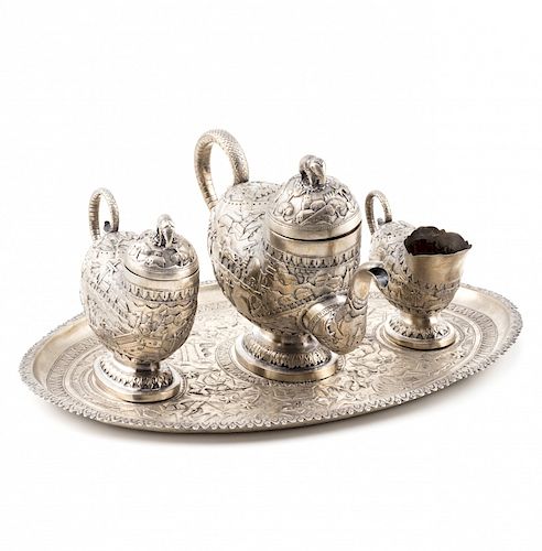 Portuguese Colonial silver coffee set, 19th Century Juego de café portugués en plata, del siglo XIX