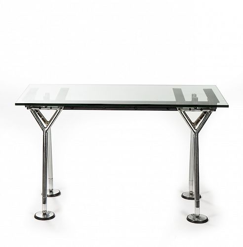 Norman Foster, “Nomos” table, Steel and glass Norman Foster, Mesa “Nomos”, Acero y vidrio