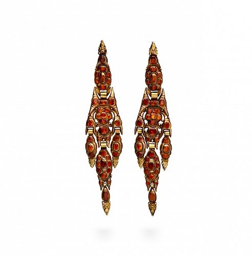Catalan long earrings, 19th Century Pendientes largos catalanes, del siglo XIX