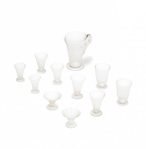 René Lalique, "Bourgueil" crystalware and set of  "Bambou"  René Lalique, Cristalería "Bourgueil" y juego de vasos "Bam
