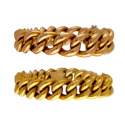 Two French bracelets in gold and rose gold, early 20th Cent Dos pulseras francesas en oro y oro rosa, de principios de 