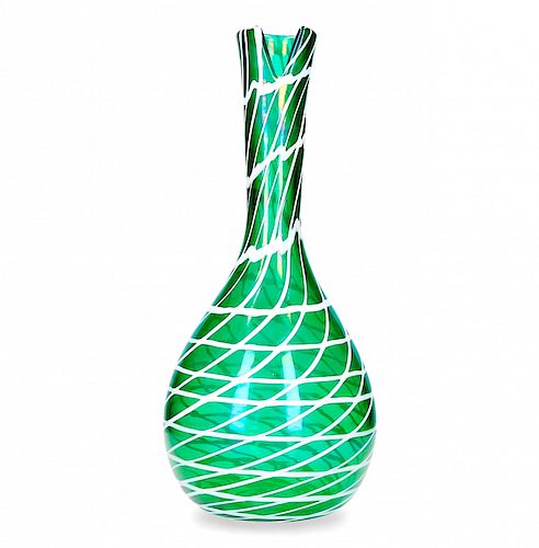 Fulvio Bianconi, Vase, Pearly green glass with lacticinium  Fulvio Bianconi, Jarrón, Vidrio verde nacarado con aplicaci