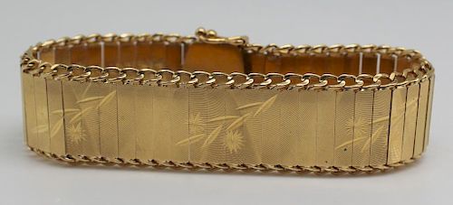 JEWELRY. Spanish 18kt Gold Etched Bracelet.